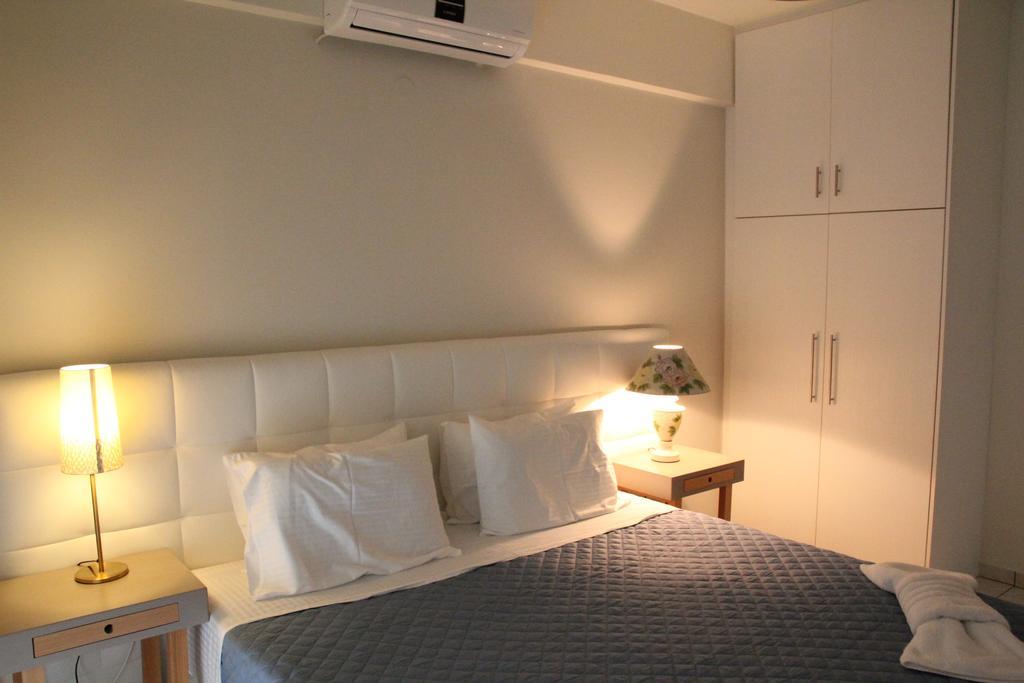 Holiday Luxury Villas คาลามากิ ภายนอก รูปภาพ