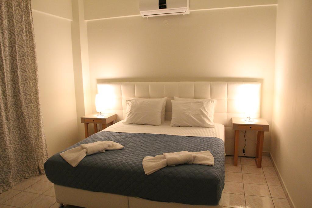 Holiday Luxury Villas คาลามากิ ภายนอก รูปภาพ