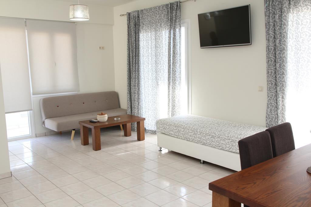 Holiday Luxury Villas คาลามากิ ภายนอก รูปภาพ